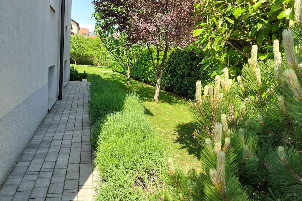 City Lodge Pine, Free Parking Ljubljana Bagian luar foto